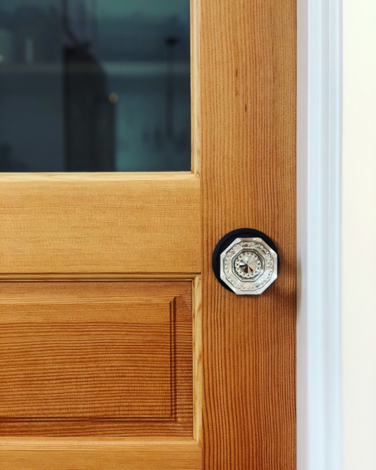Crystal knob